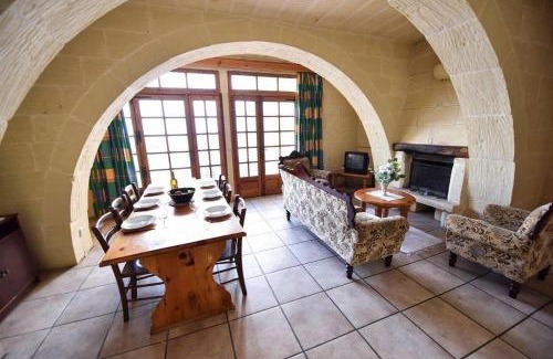 Zebbug Villa | Tal-Bahar Farmhouse, Zebbug Gozo