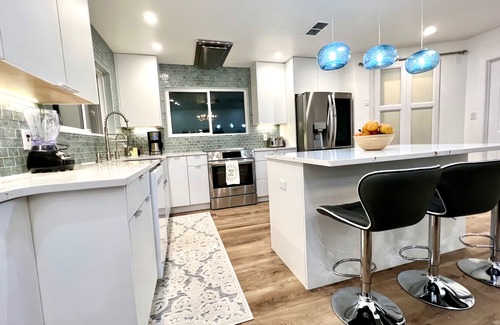 Telogia House | Tallahassee Lake Talquin High-End Modern Style Open Light