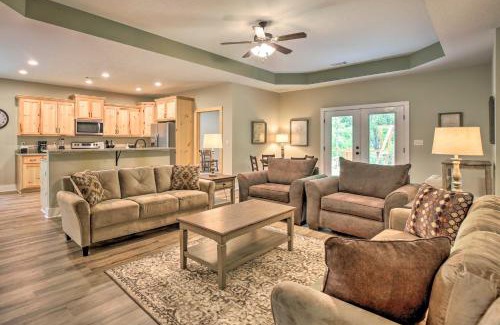 East Tallassee House | Tallassee Creekside Cabin with Forest Views!