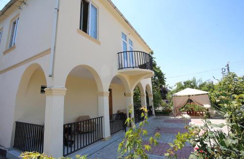 Makhinjauri House | Talo's Guest House