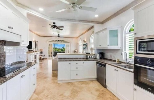 Sunset Crest Villa | Tamarind Villa - Sugar Hill