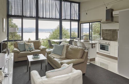 Grindelwald Hotel | Tamar River Apartments