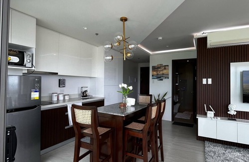 Maribago Condo | Tambuli Condo 1 bedroom resort & spa near airport beach access amazing view