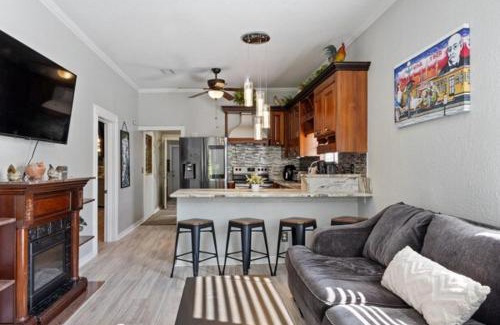 East Ybor Villa | Tampa Ybor Bungalow