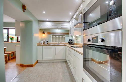 Denbigh House | Tan y Garth - Four Bedroom House, Sleeps 8
