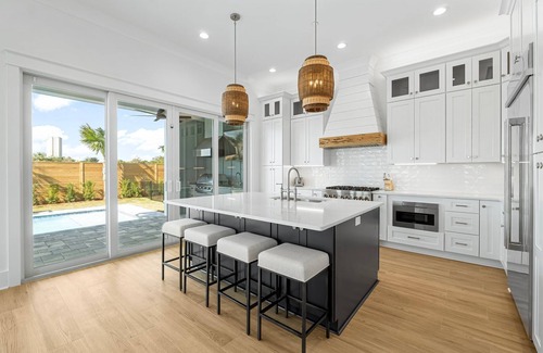 Tang-O-Mar House | Tango Vista With Pool, Elevator, And Beach Views