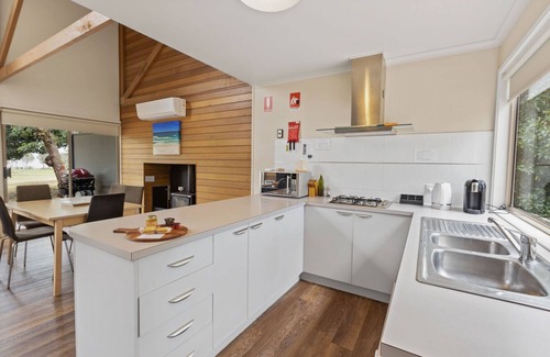 Forge Creek House | Tanjil - Waterfront Retreat: Secluded lodges perfect for nature lovers