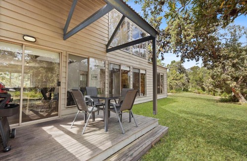 Forge Creek House | Tanjil - Waterfront Retreat