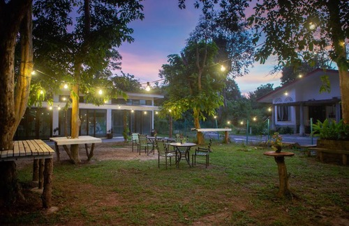 Chenarong Dalam Ski Chalet | Tanjung Rhu Rouhi Retreats by Staycationhub