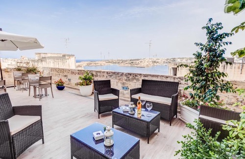 Valletta Bed & Breakfast | Tano's Boutique Guesthouse