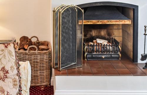 Waresley House | Tansey Cottage