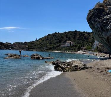 Spisone Apartment | Taormina, casa mediterranea sul mare. Isola Bella.
