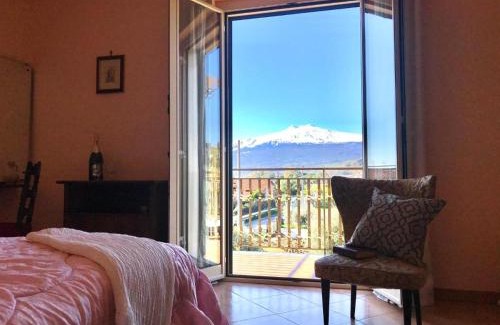 Chianchitta-Trappitello Apartment | Taormina Etna View