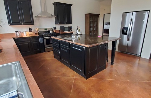 Ranchos De Taos House | Taos Country Club 5,000 sqft Guesthouse