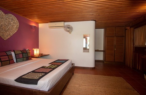 Krong Kaeb Hotel | Tara Lodge