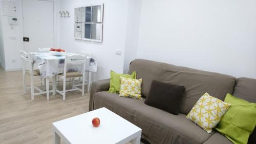Tarragona Apartment | Tarragona Center Room