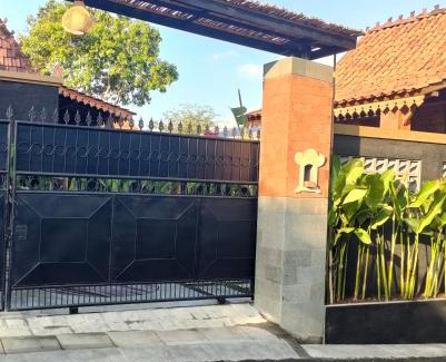 Denpasar Utara Cabin | Taruchi 2 Bedrooms with pool
