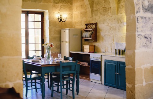Ta' Għammar House | Tas Soru - Farmhouse full of character with A/C and pool