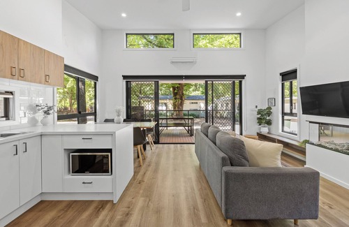 Bright House | Tasman Holiday Parks - South Bright