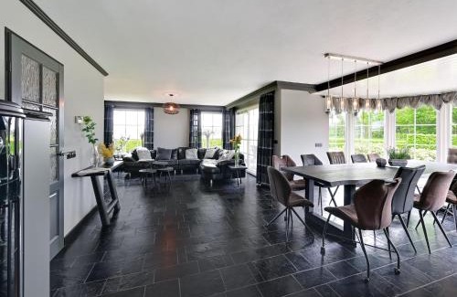 Didam Villa | Tasteful Villa in Didam with Garden, cleaning included