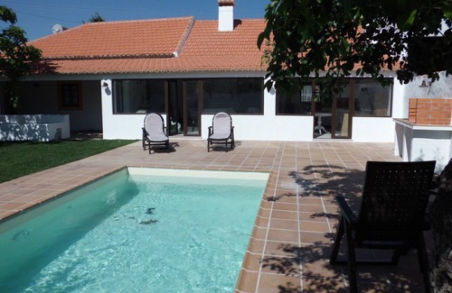 Azoia de Baixo Cottage | Tastefully Converted Cottage In A Typical Village Sleeping 6-7 People With Pool