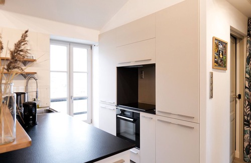 Bourgenay Apartment | Tastefully decorated apartment between harbour and beach
