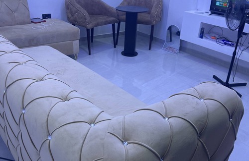 Mushin Apartment | Tastefully Furnished 2 bedroom apartment in Thomas estate, lekki Lagos