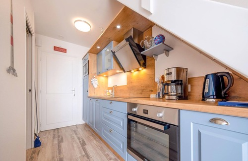 Saint-Vaast-la-Hougue Apartment | Tatihou Island Retreat