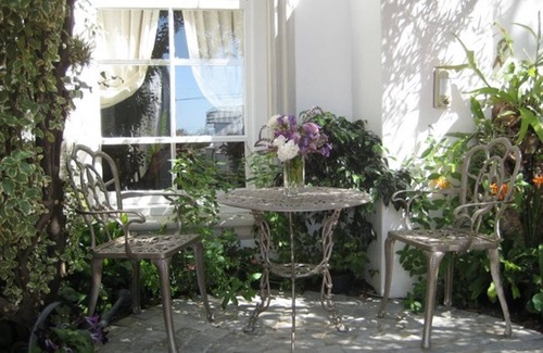 Claremont Cottage | Taurus Place is an upmarket Self-catering cottage. Home from home accommodation