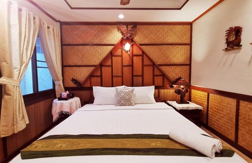Wachira Phayaban House | TAVEE Guesthouse