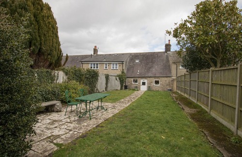 Corfe Castle Village Cottage | Tavern Way