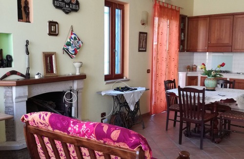 Brusciano House | Taverna Chain apartment