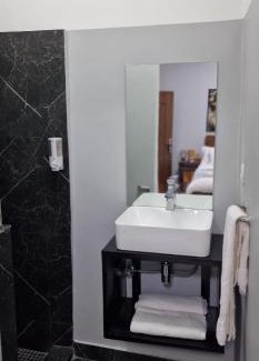 Angola House | TAVERNA JUR's