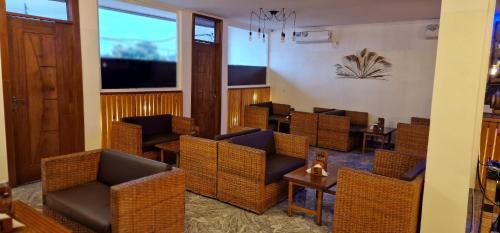 Angola House | TAVERNA JUR's