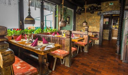 Ormoz House | Taverna & Wine Jeruzalem