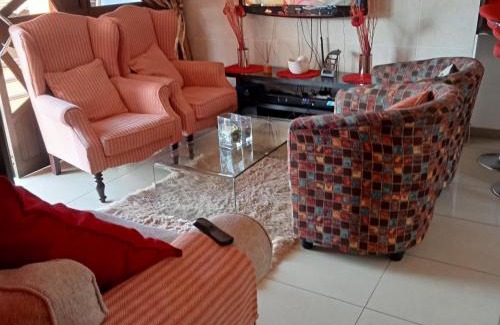 Rustenburg Bed & Breakfast | Tawana Guesthouse