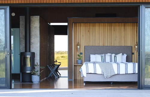 Milton House | Tawillah Milton Luxury Retreat