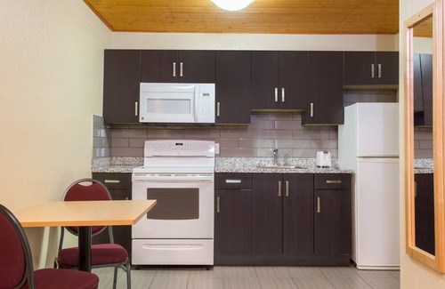 Medicine Hat Hotel | TC Motel