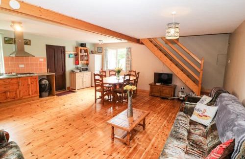 County Waterford House | Teach Chiuin