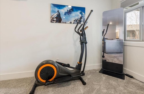 Victor House | Teewinot Townhome