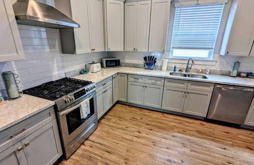 Gulfport House | Tegarden Cottage at Gulfport Beach