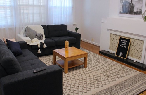 Mildura Central Business District House | TEKIELA On Lime Holiday House