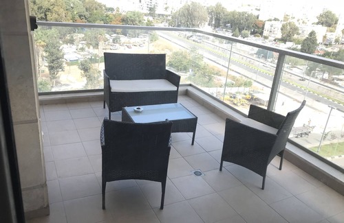 Tel Aviv Apartment | Tel Aviv Modern & Spacious 3 BR Luxury Apt in a good aria close to the lake