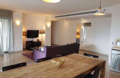 Park Tzameret Condo | Tel Aviv -Park Tsameret 4 bedrooms,high floor,large balcony,private parking slot