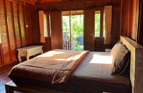 Banjarangkan House | Telagamas Guest House