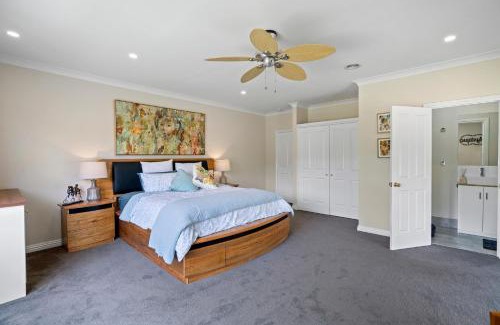 Creswick Bed & Breakfast | Tell Tales Bed & Breakfast
