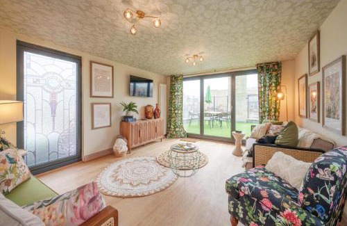 Bristol Old City Apartment | Tellers secret loft apartment The Bank of England