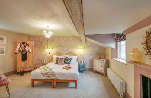 Bristol Old City Apartment | Tellers secret loft apartment The Bank of England