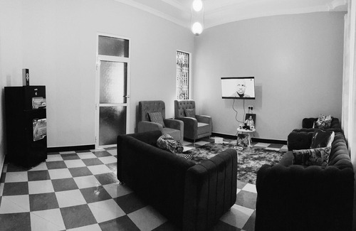 Iringa Bed & Breakfast | Tembe Home