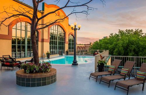 Moose Jaw Resort | Temple Gardens Hotel & Spa